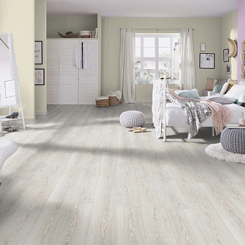 Ламинат Кроношпан Super Natural Classic К484 Дуб Мисти Стерлинг 1285*192*8/33 (2,22 м2) V